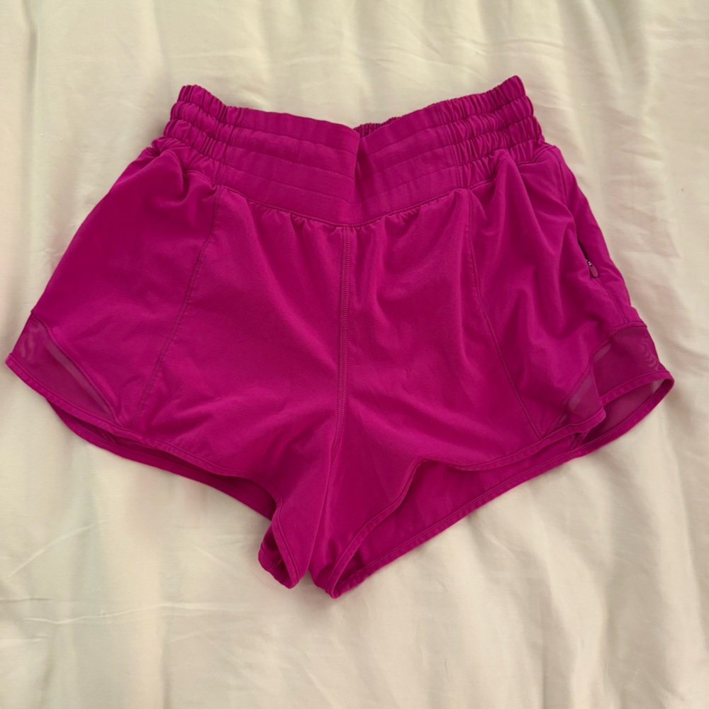 Lululemon Hotty Hot 2.5" HR